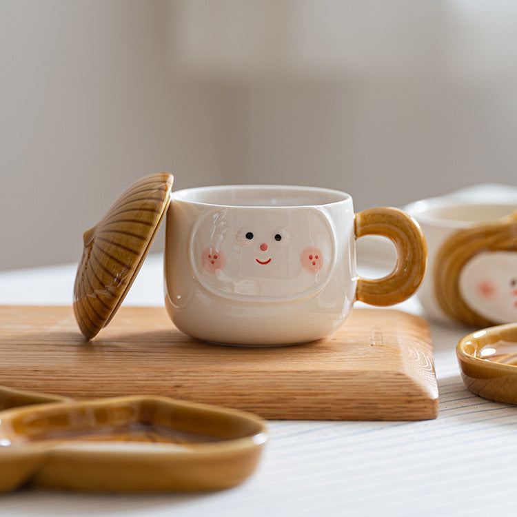 Smiling chestnut ceramic tableware