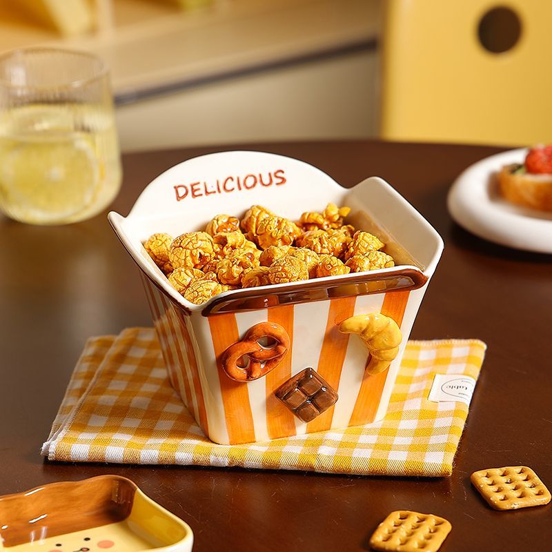 Croissant snack bowl