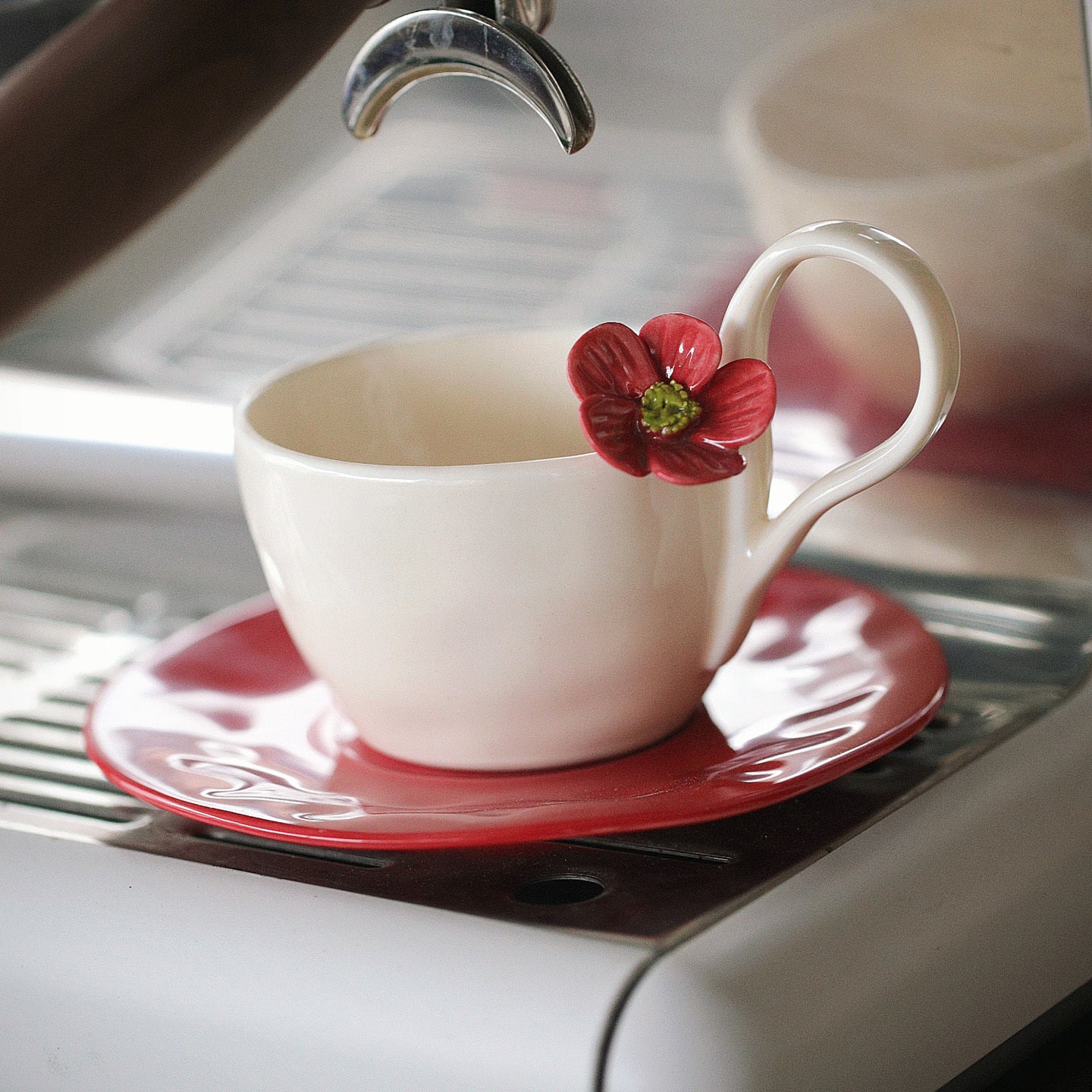 Fresh flower ceramic mugs and saucers
