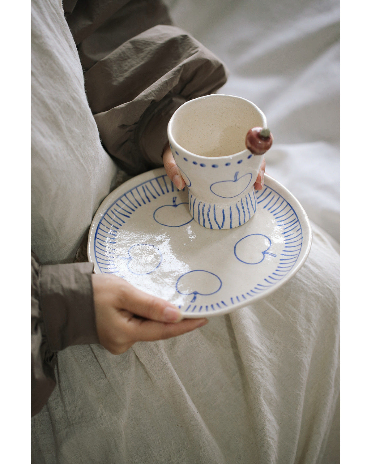 Japanese handmade apple ceramic tableware