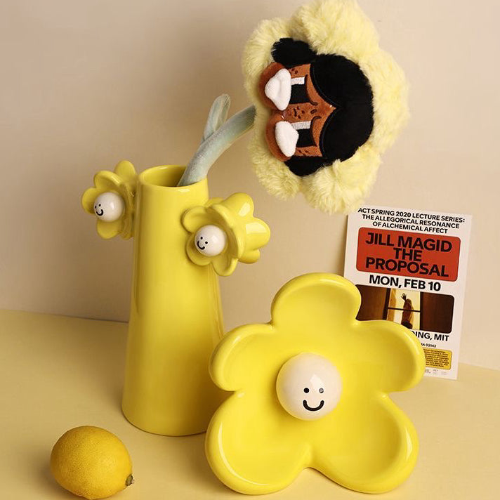 Desktop Flower Smiley Ceramic Vase