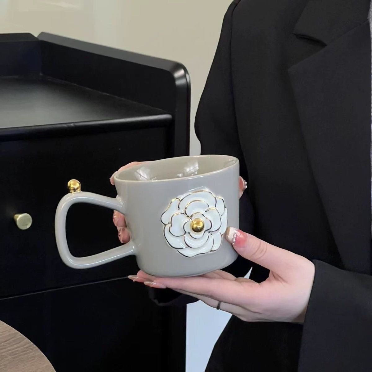 Romantic three-dimensional camellia ceramic mug