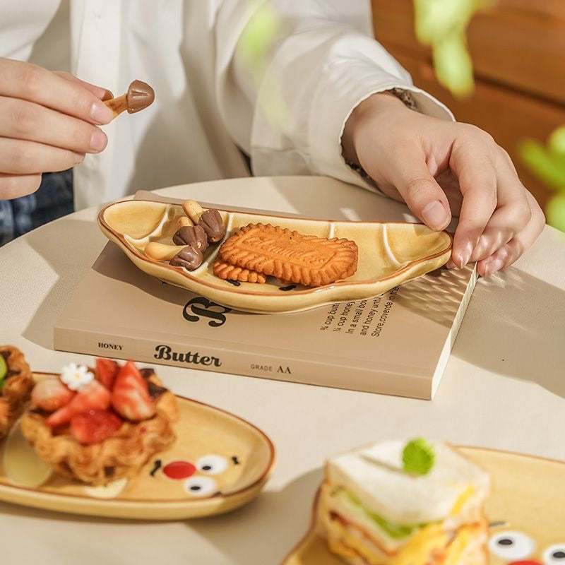Cute bread plate
