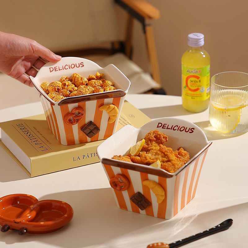 Croissant snack bowl