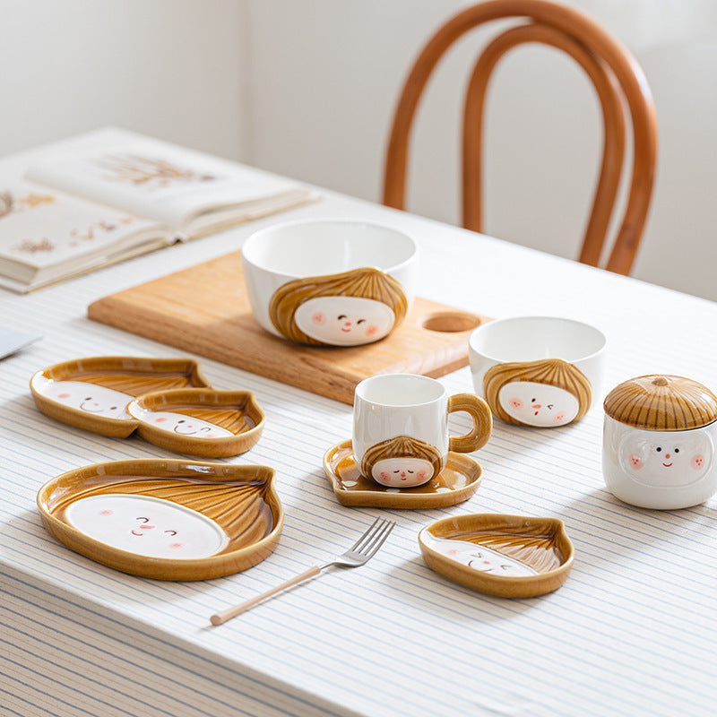 Smiling chestnut ceramic tableware